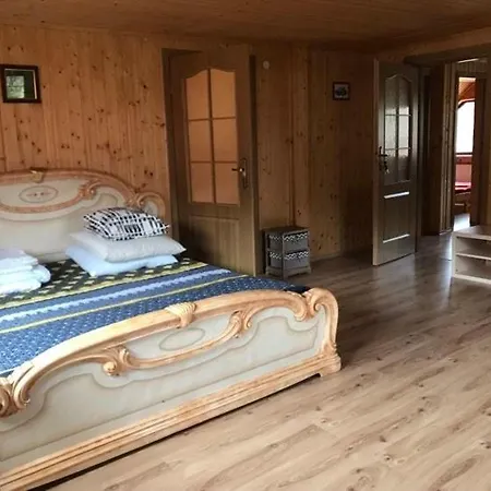 838 Tatil Evi Kvasy